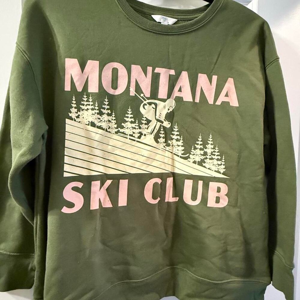 Green montana ski club sweatshirt size XL